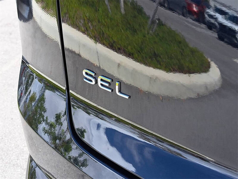 2025 Volkswagen Atlas Cross Sport SEL 4Motion