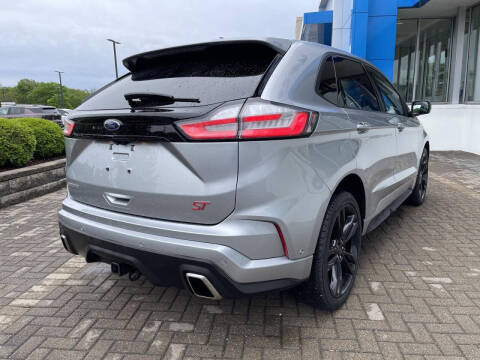 2020 Ford Edge ST