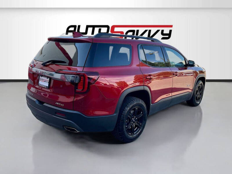 2023 GMC Acadia AT4
