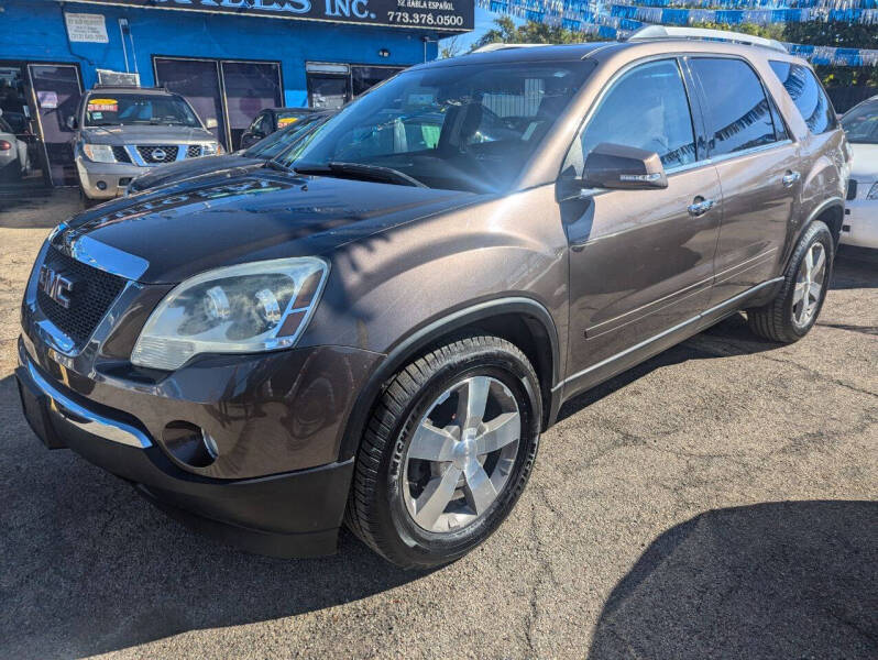 GMC Acadia's photo