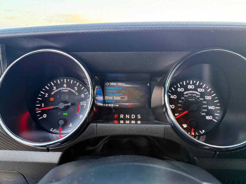 2015 Ford Mustang V6