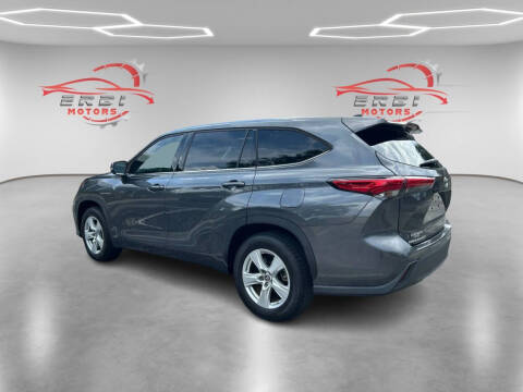 2021 Toyota Highlander LE