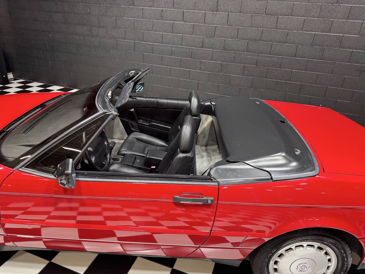 1990 Cadillac Allante 18