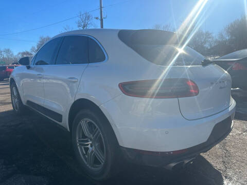 2015 Porsche Macan S