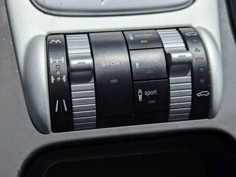 2010 Porsche Cayenne GTS Tiptronic