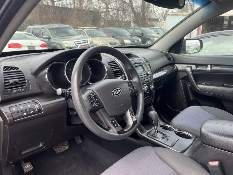 2012 Kia Sorento LX