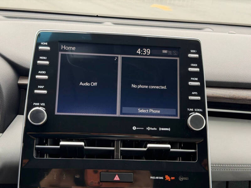 2019 Toyota Avalon XLE