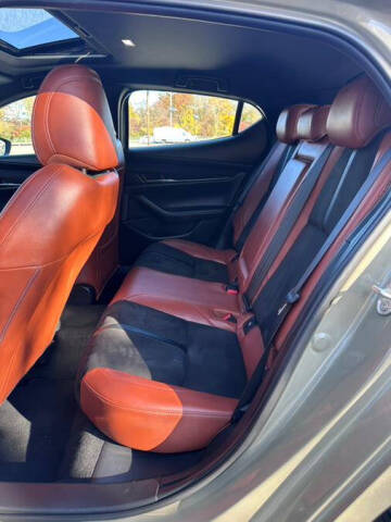 2024 Mazda Mazda3 Hatchback 2.5 Carbon Turbo