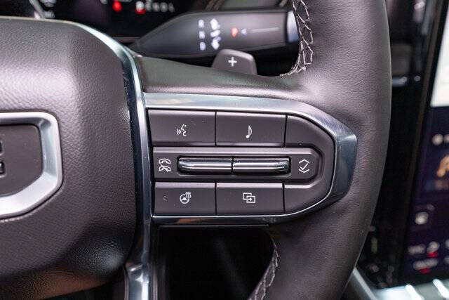 2025 GMC Yukon Elevation
