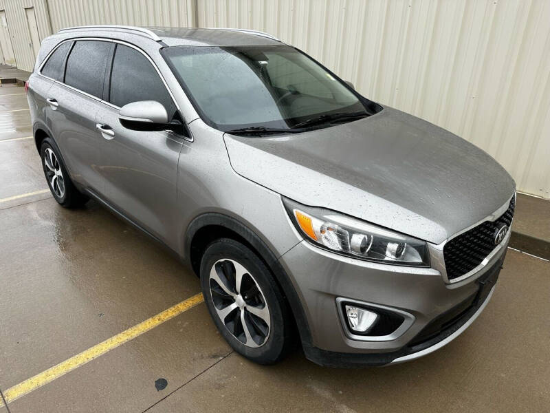 2017 Kia Sorento for sale at Lauer Auto in Clearwater KS