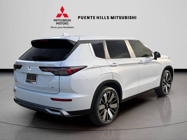 2026 Mitsubishi Outlander SE