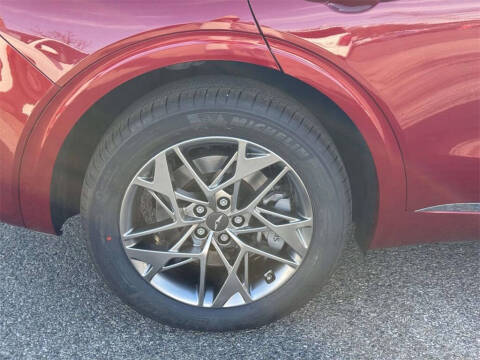 2023 Genesis GV70 2.5T Standard