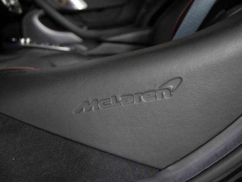 2023 McLaren GT