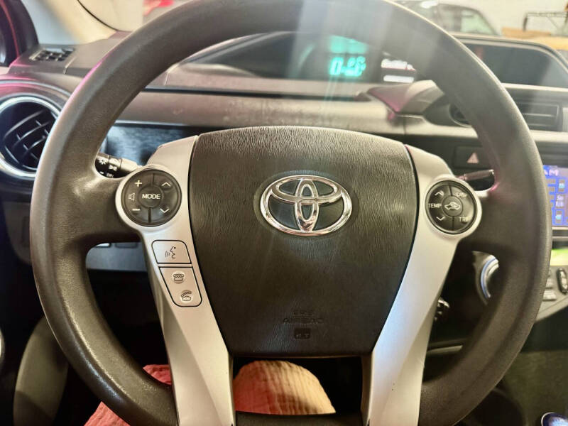 2012 Toyota Prius c Four