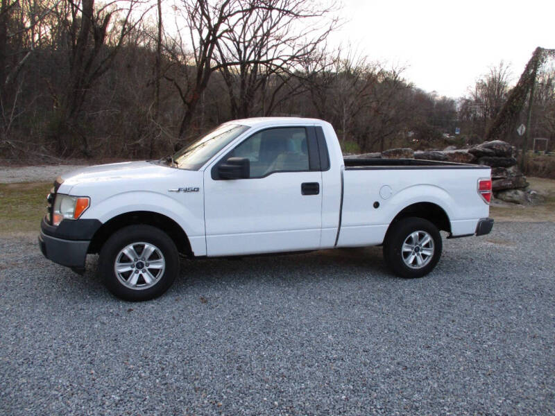 2014 Ford F-150 XL's photo