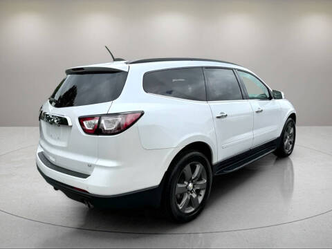 2017 Chevrolet Traverse LT