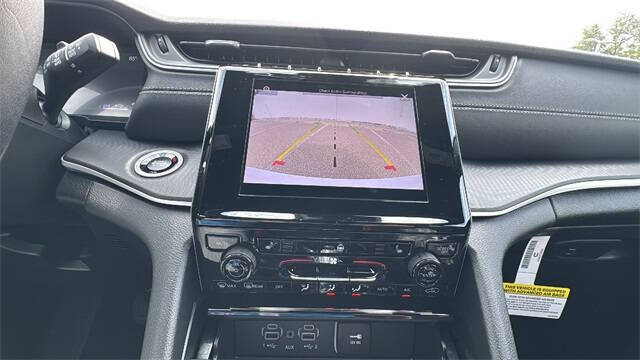 2025 Jeep Grand Cherokee Laredo X