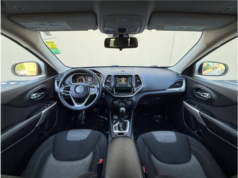 2018 Jeep Cherokee Latitude