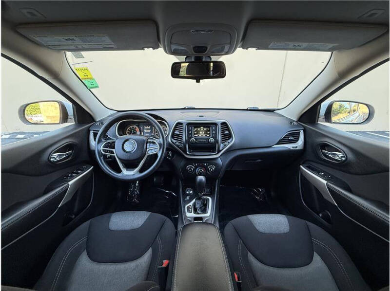 2018 Jeep Cherokee Latitude