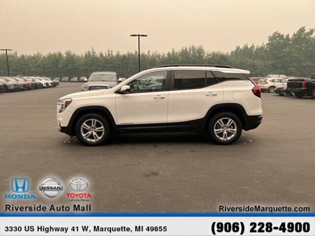 2022 GMC Terrain SLE