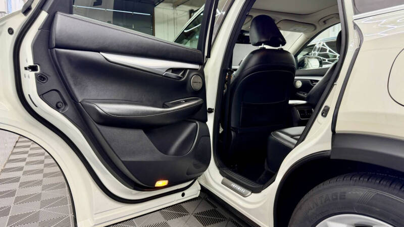 2019 Infiniti QX50 Essential