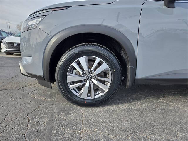 2023 Nissan Pathfinder SL