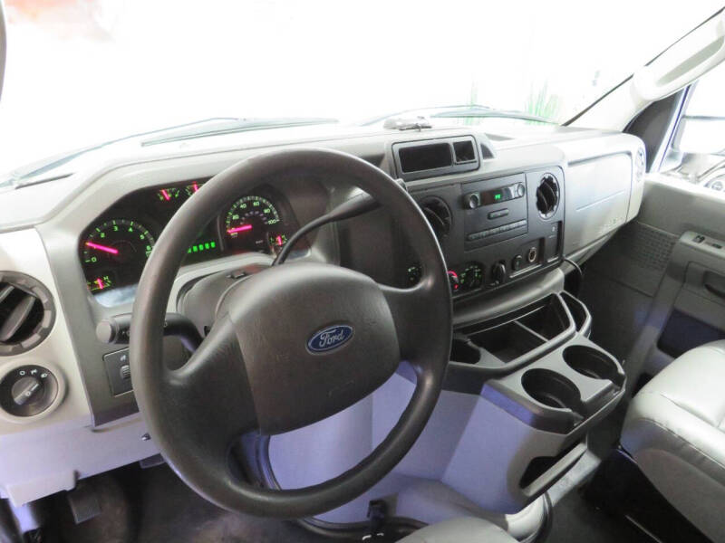 2019 Ford E-Series E-450 SD