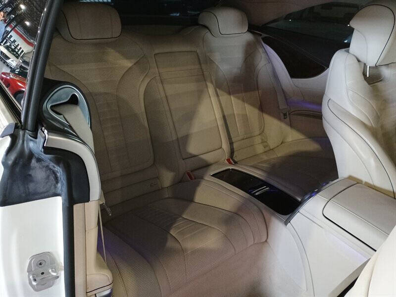 2015 Mercedes-Benz S-Class 68