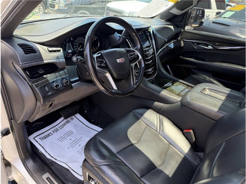 2019 Cadillac Escalade Platinum