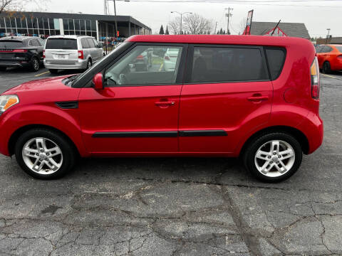 2011 Kia Soul +