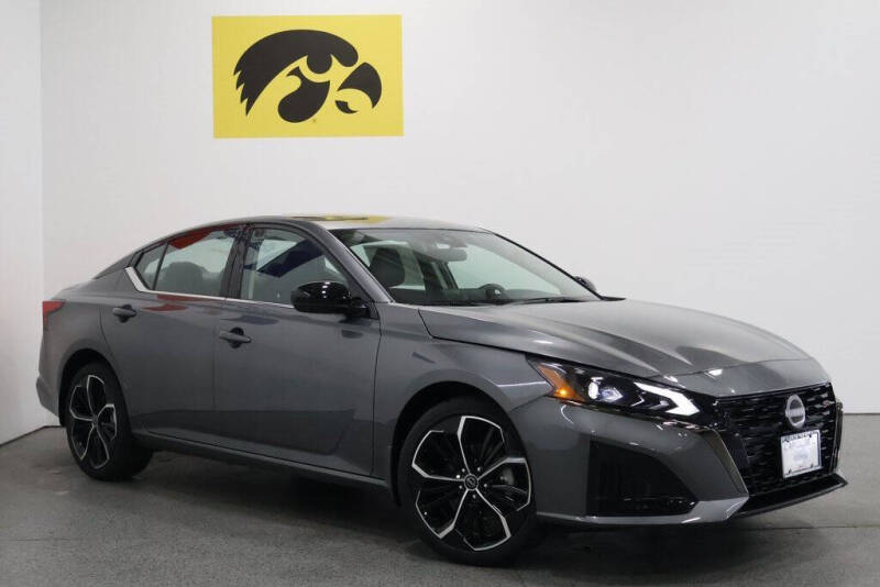 2025 Nissan Altima 2.5 SR