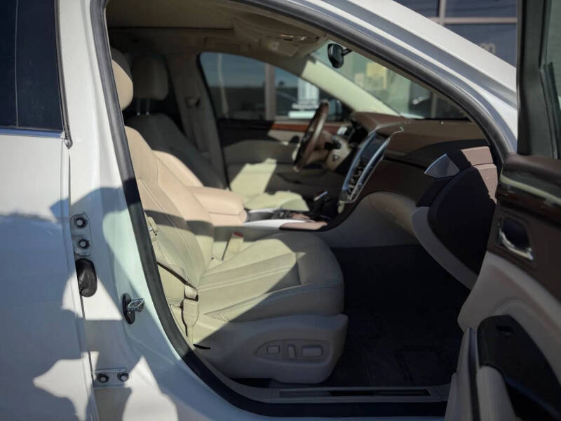 2013 Cadillac SRX Performance Collection