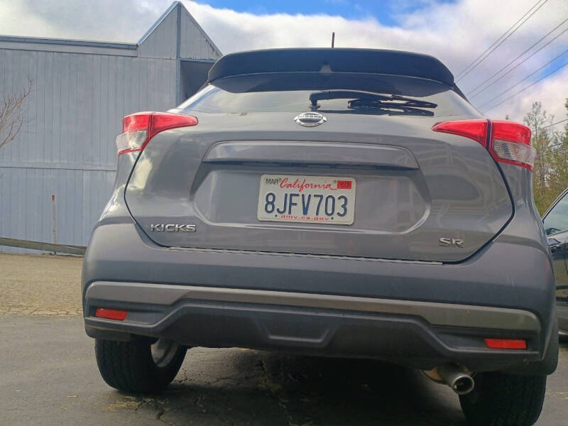 2018 Nissan Kicks SR