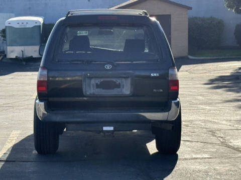 2000 Toyota 4Runner SR5