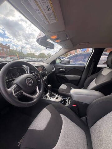 2014 Jeep Cherokee Sport