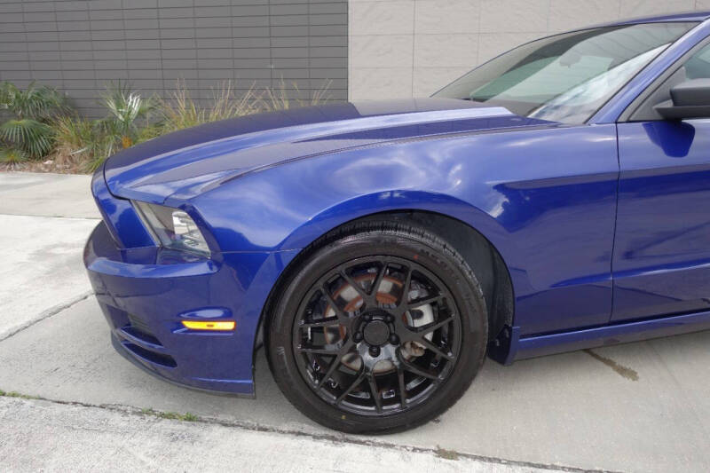 2014 Ford Mustang V6