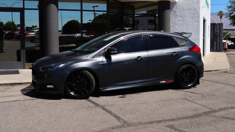 2018 Ford Focus ST