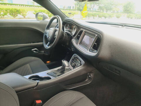 2019 Dodge Challenger SXT