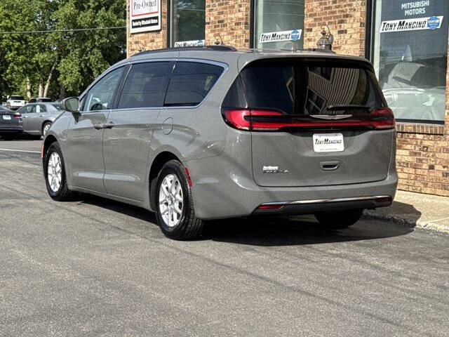 2022 Chrysler Pacifica Touring L