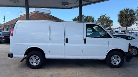 2017 Chevrolet Express 2500