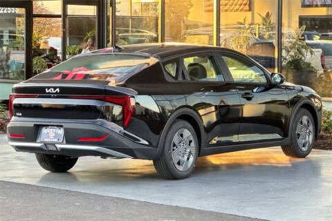 2025 Kia K4 LX