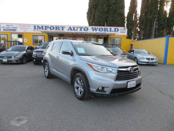 2015 Toyota Highlander for sale at Import Auto World in Hayward CA