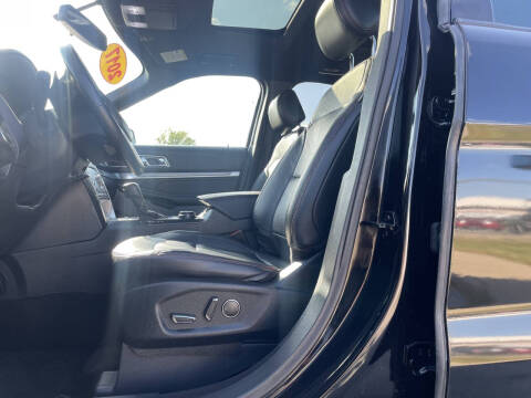 2017 Ford Explorer Sport