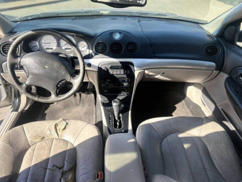 2004 Chrysler 300M