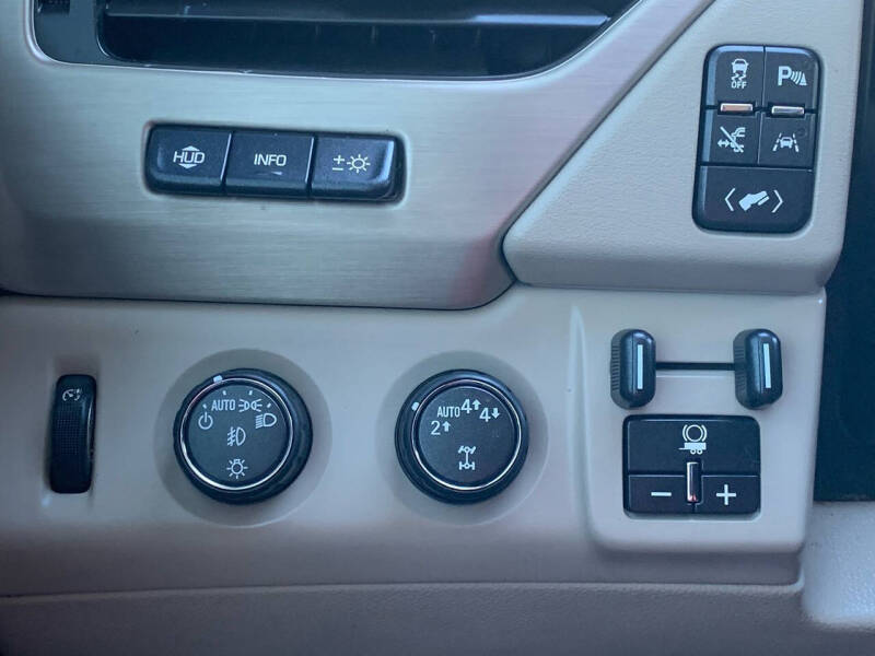 2017 GMC Yukon XL Denali