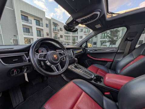 2018 Porsche Macan S