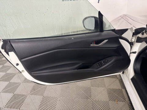 2016 Mazda MX-5 Miata Sport