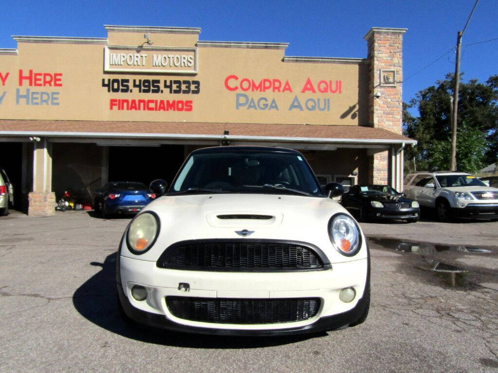 Off white 2010 MINI Cooper S S 2dr Hatchback 1