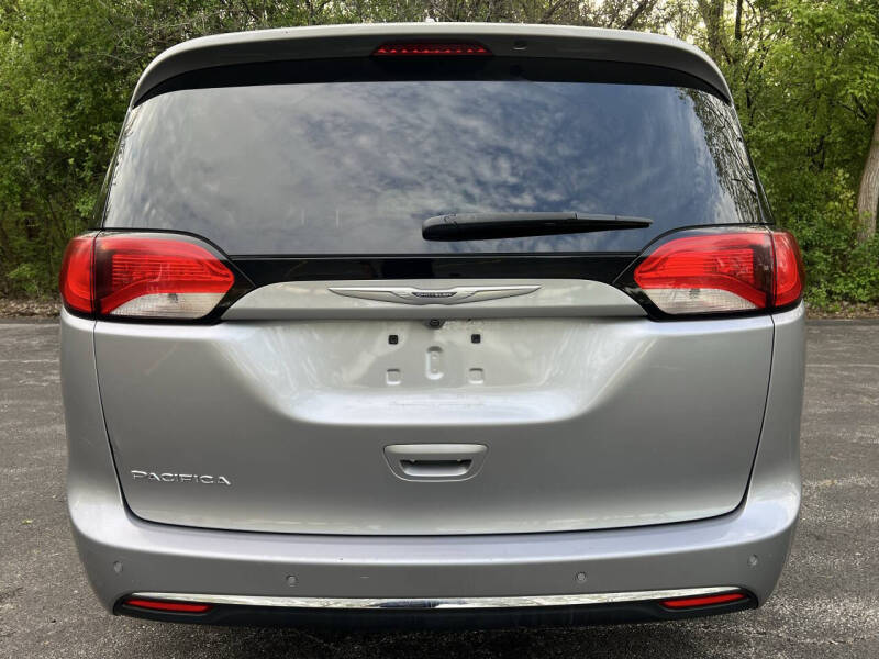 2017 Chrysler Pacifica Touring Plus
