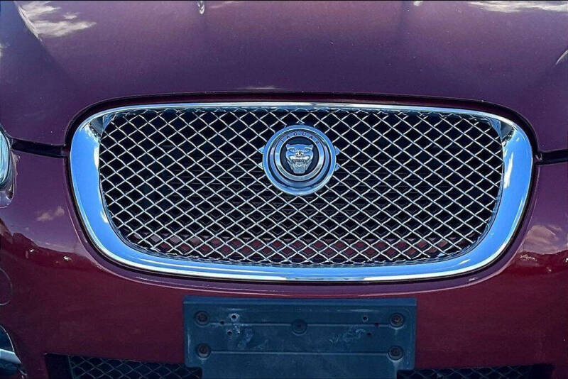 2011 Jaguar XF